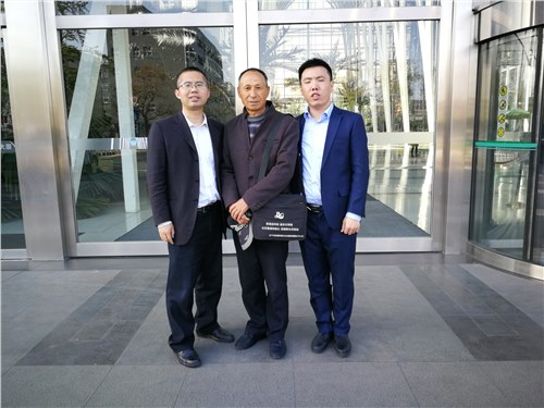 英雄无罪：数百名官员举报他有罪，上千名村民保其无罪，万典律师经典案例